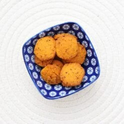 BISCUITS APERO TOMATE OIGNONS